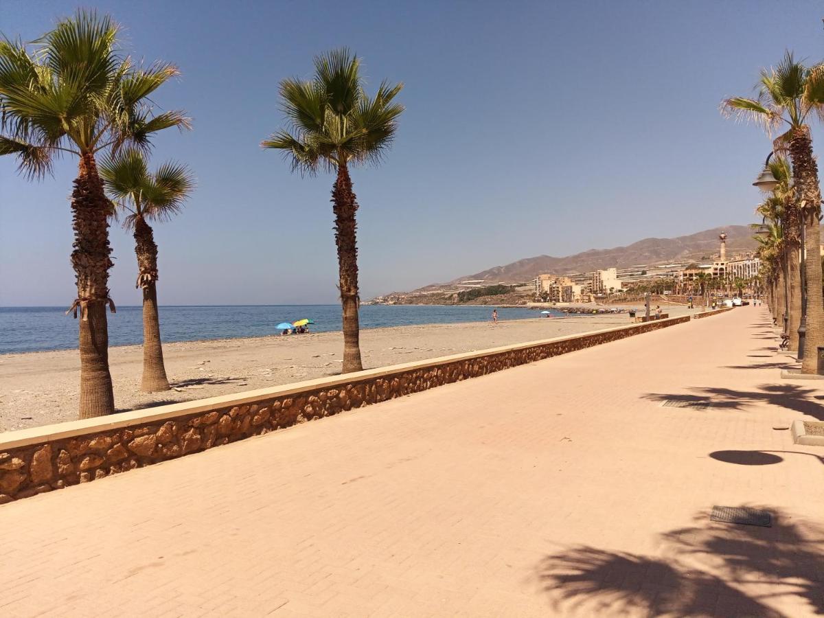 Villa Tranquila casa frente al mar Adra Exterior foto